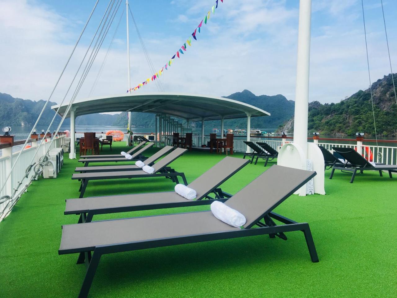 Calypso Cruises Hotell Cat Hai Exteriör bild